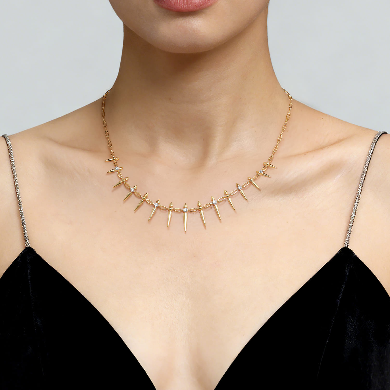 Bujukan Diamond Spike Droplet Necklace in 14K Yellow Gold, photograph 3