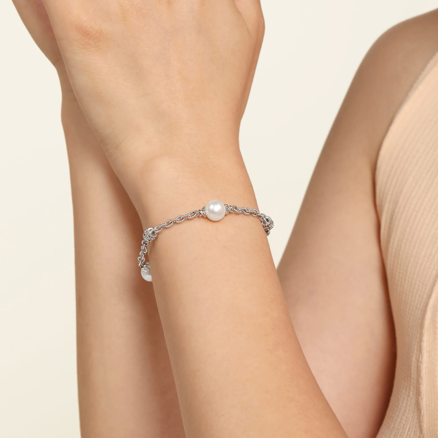 Filigree and Pearl Station Bracelet in Sterling Silver, photograph 3