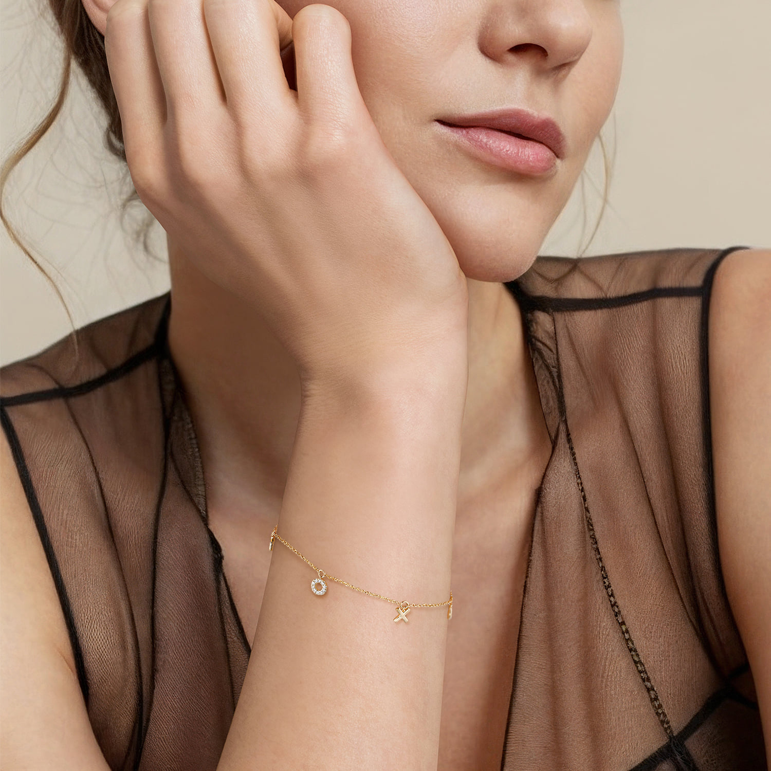 Diamond XOXO Bracelet in 14K Yellow Gold, photograph 3