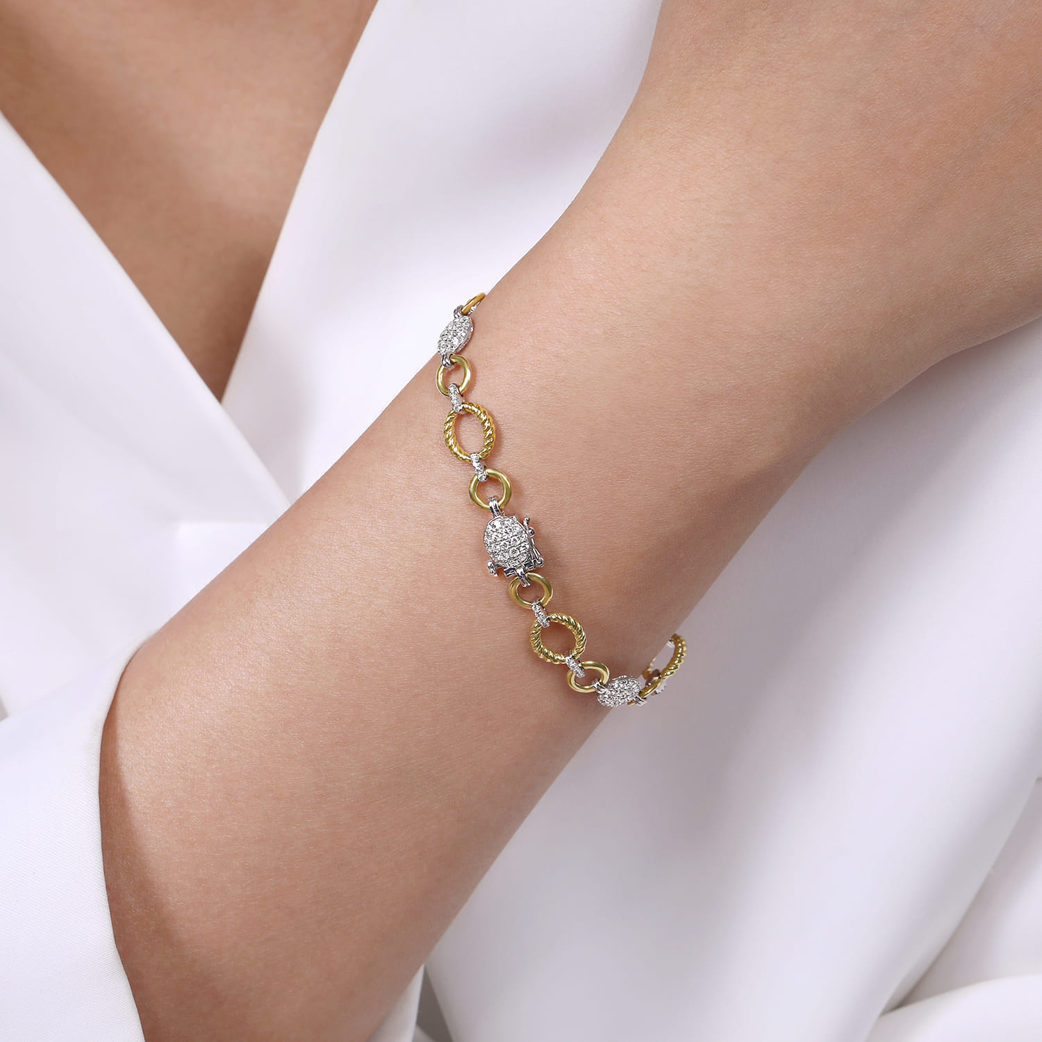 Twisted Rope Link Bracelet with Pave Diamond Cluster Stations in 14K White/Yellow Gold, photograph 3