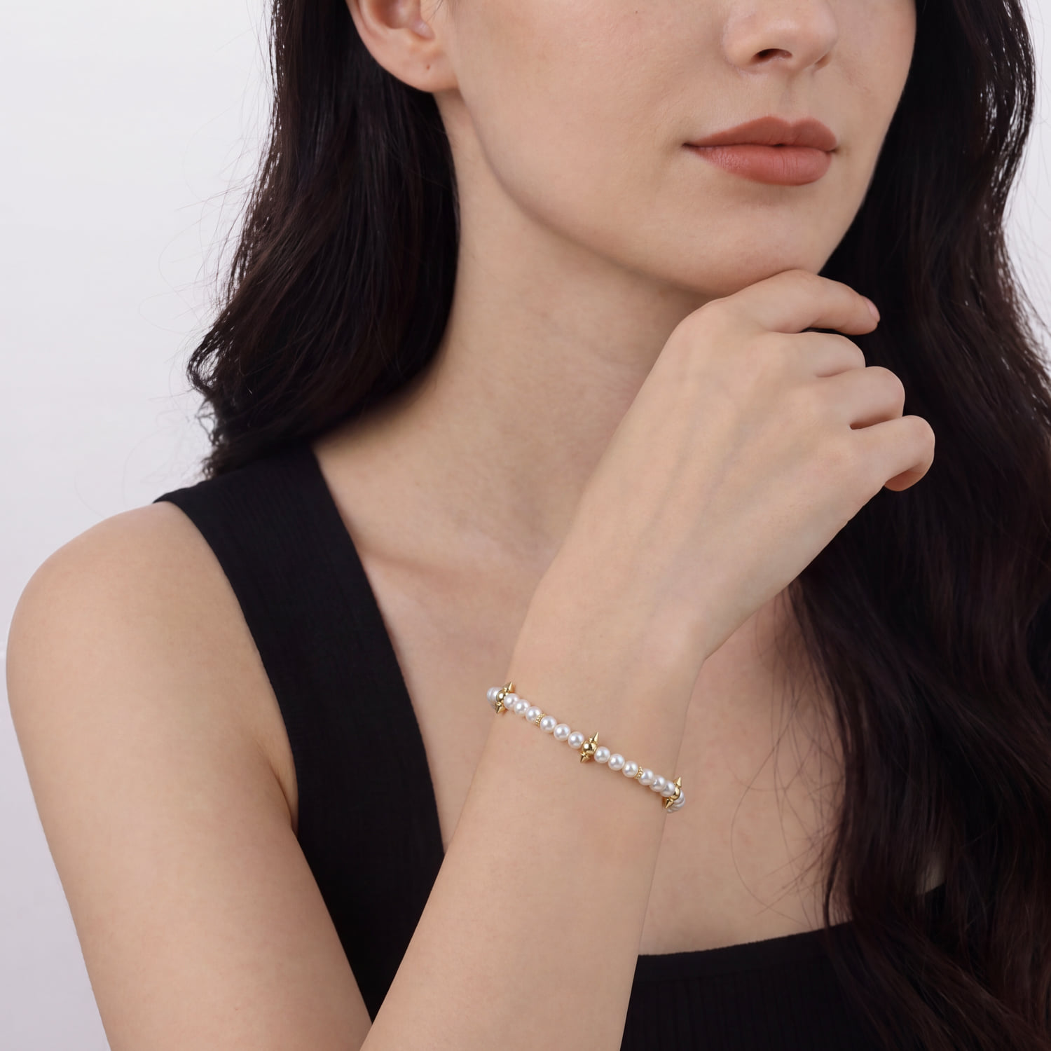 Bujukan and Mother of Pearl Spike Station Beaded Bracelet in 14K Yellow Gold, photograph 3