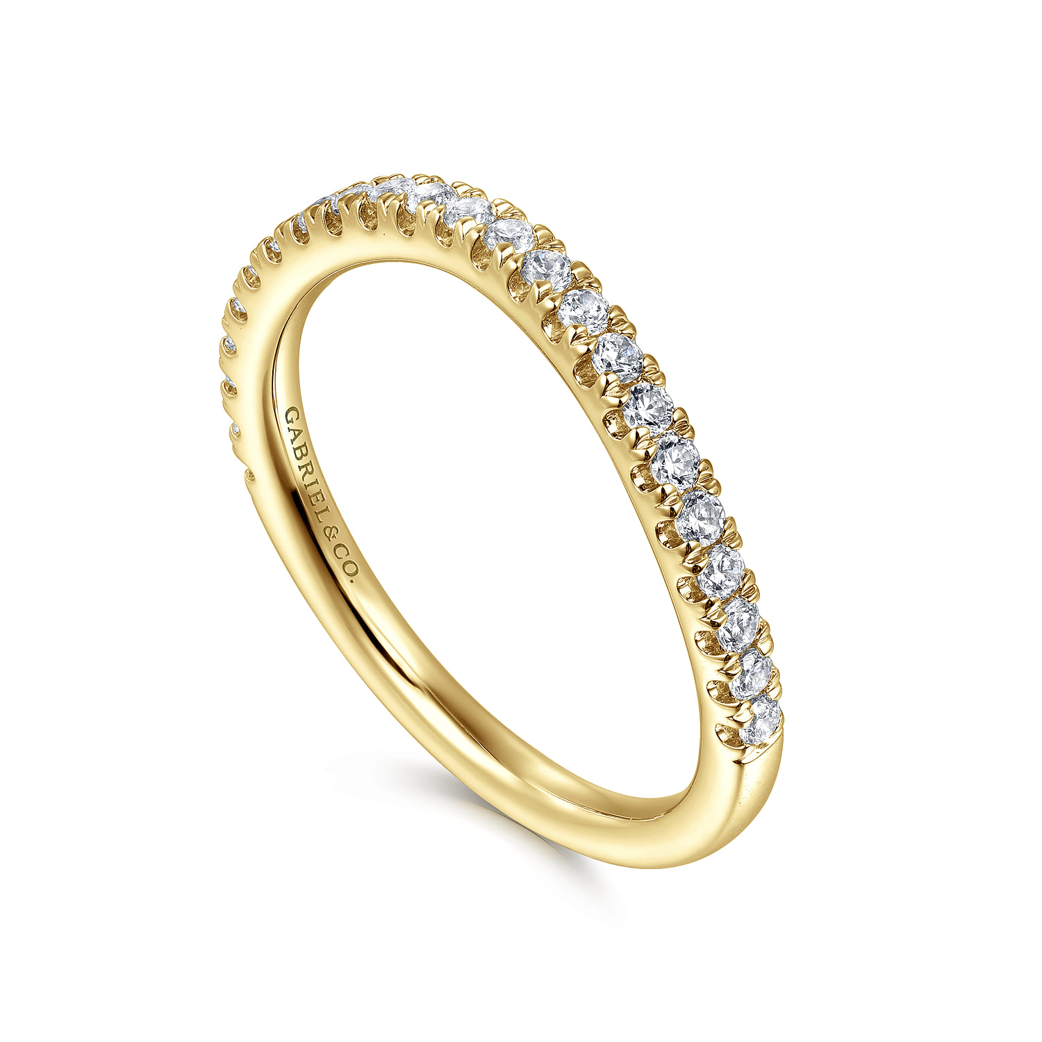 Diamond Wedding Band in 14K Yellow Gold, photograph 3