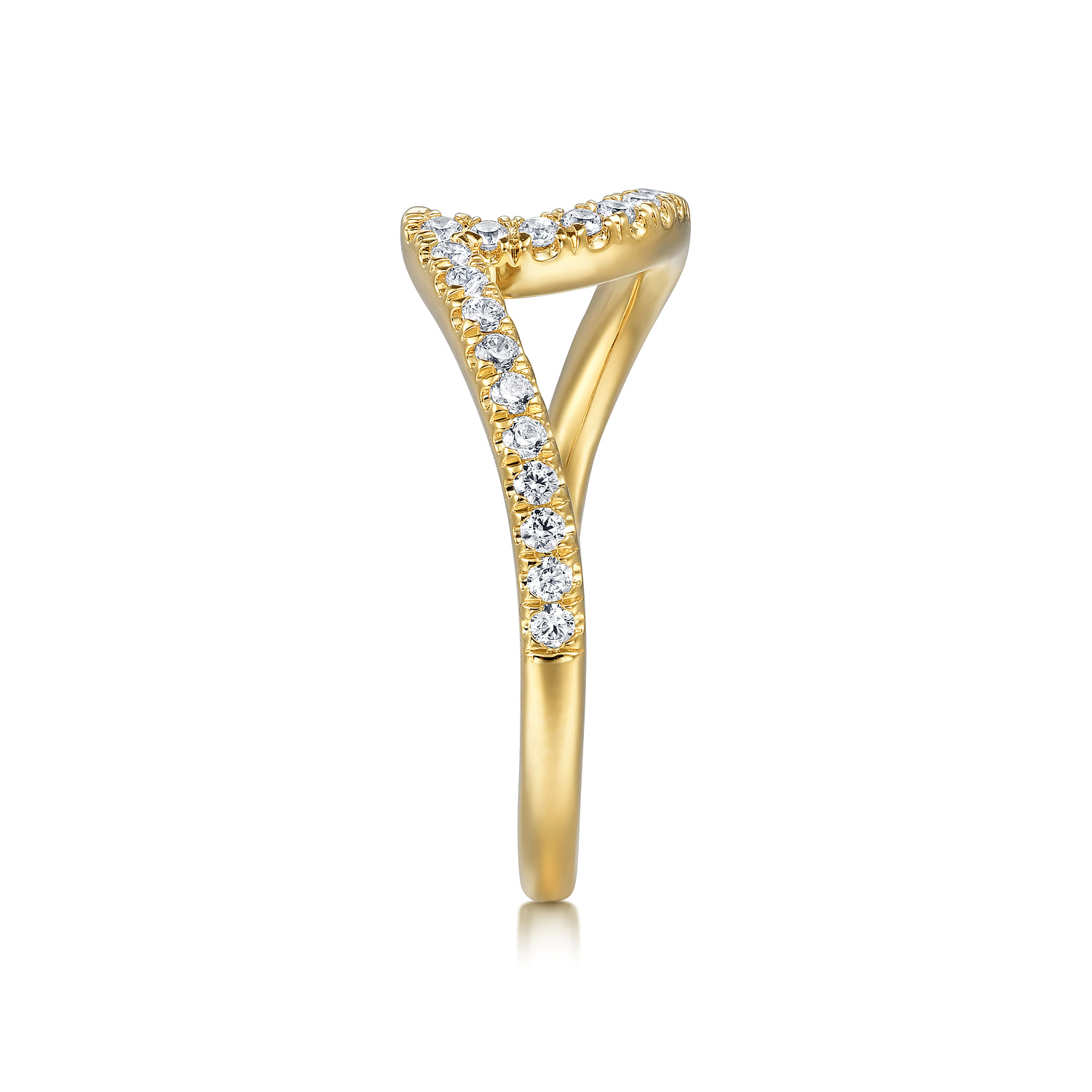 Diamond Wedding Band in 14K Yellow Gold, photograph 4