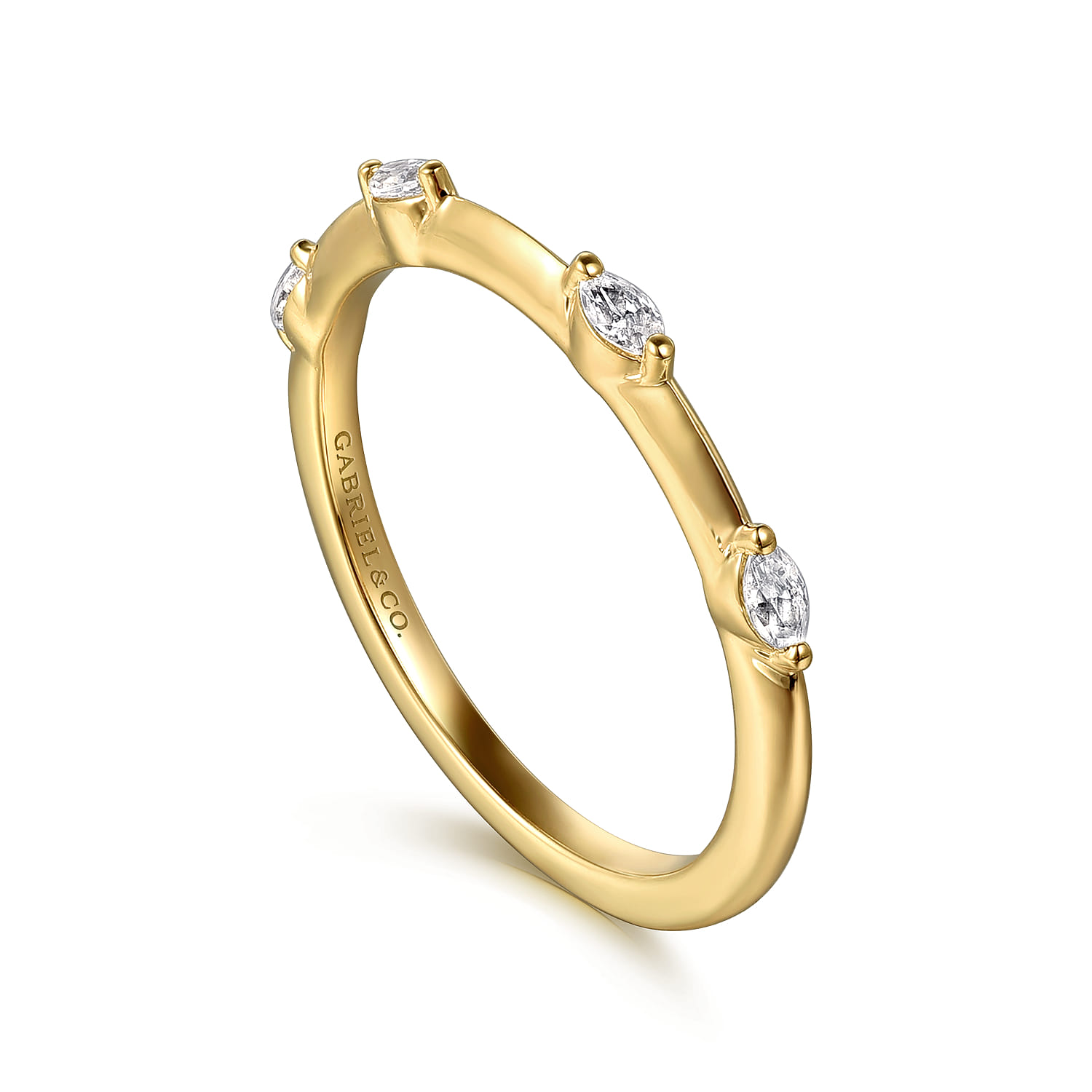 Diamond Wedding Band in 14K Yellow Gold, photograph 3