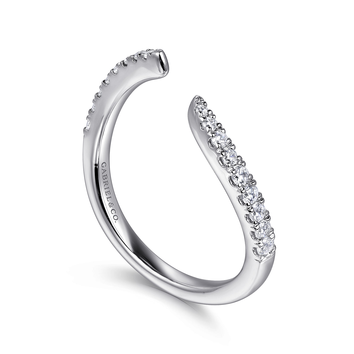 Diamond Wedding Band in 14K White Gold, photograph 3