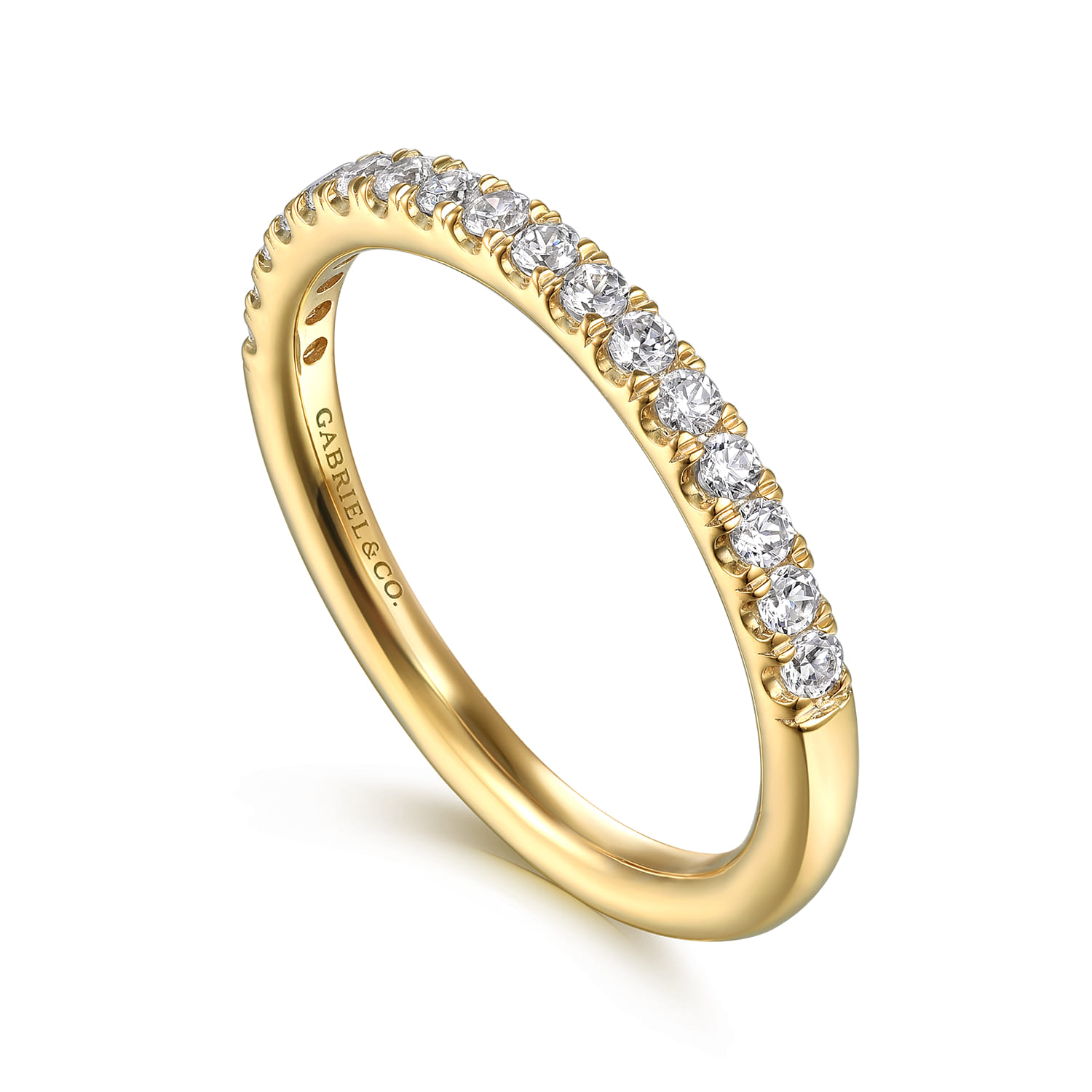 Diamond Wedding Band in 14K Yellow Gold, photograph 3