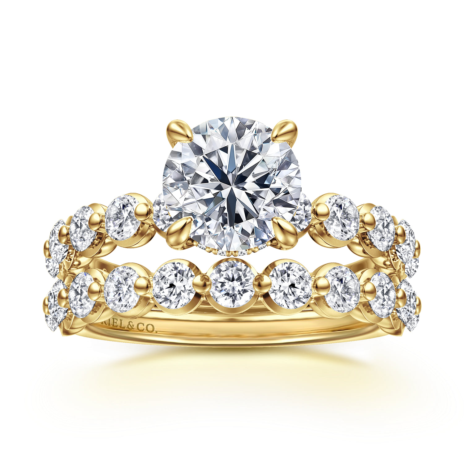 Diamond Wedding Band in 14K Yellow Gold, photograph 4