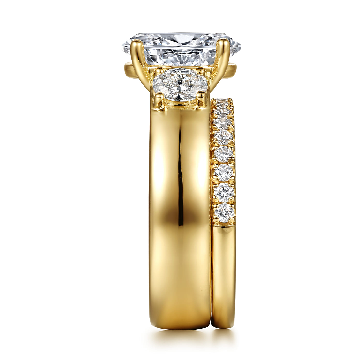 Vintage Inspired Diamond Matching Wedding Band in 14K Yellow Gold, photograph 5
