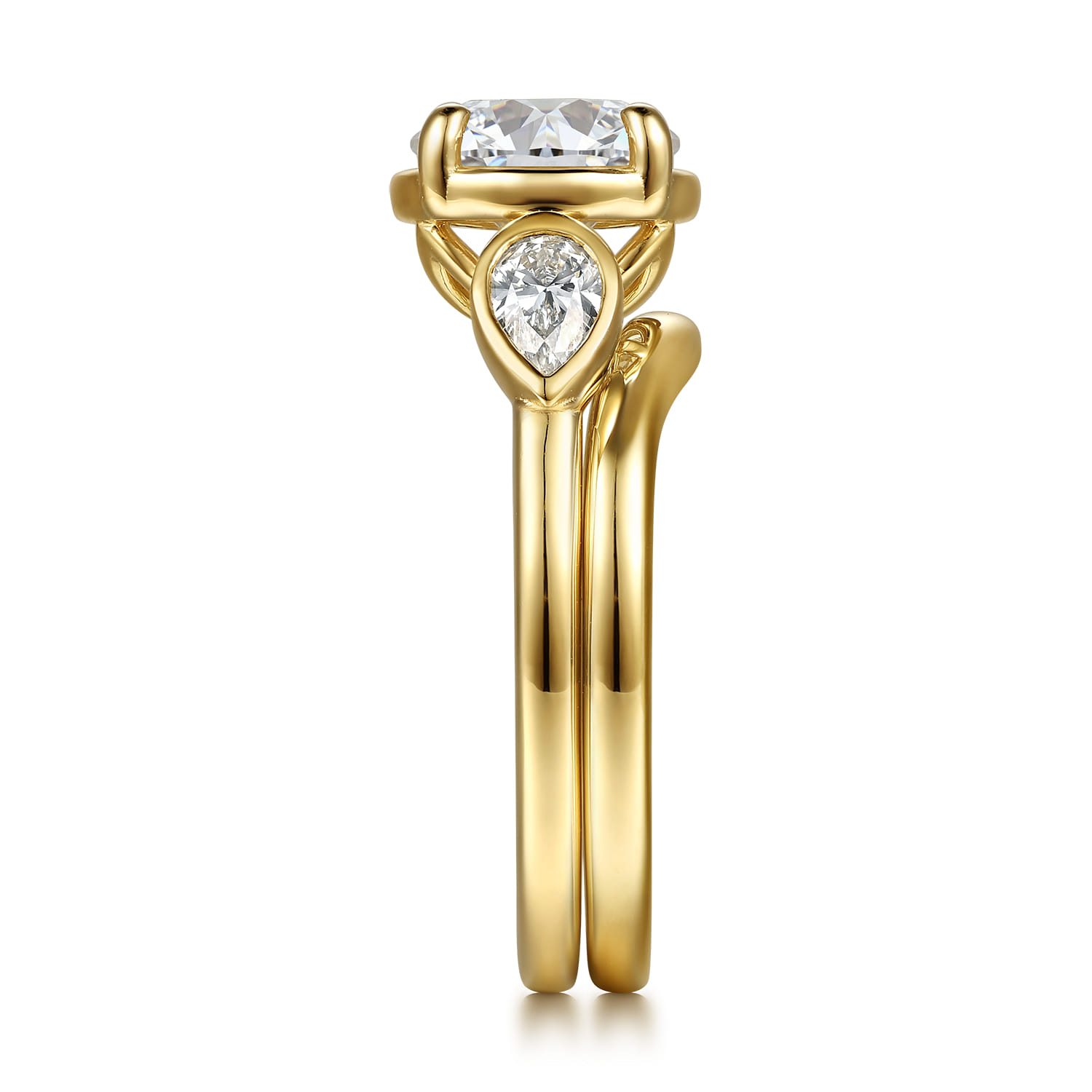 Matching Wedding Band in 14K Yellow Gold, photograph 5