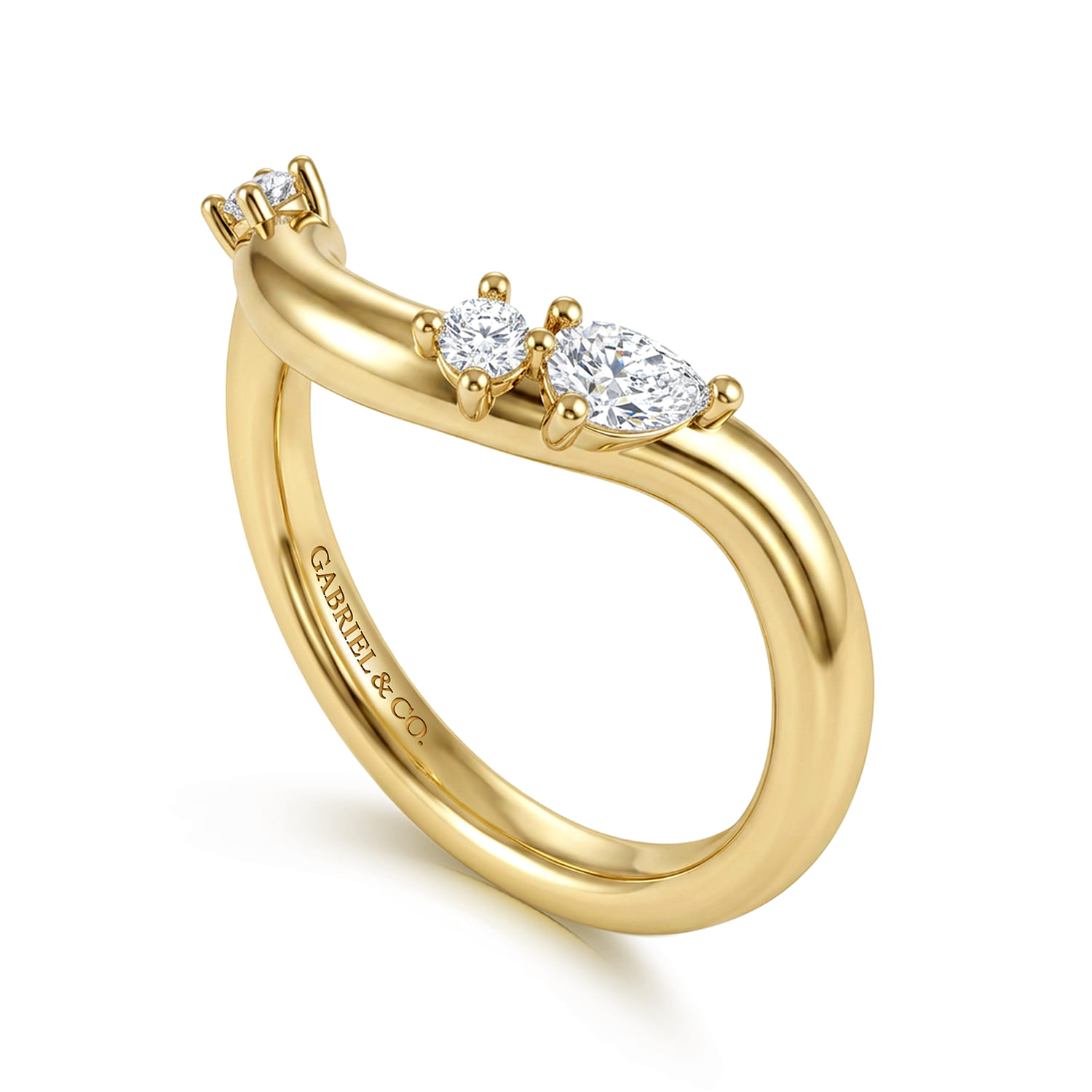 Diamond Matching Wedding Band in 14K Yellow Gold, photograph 3
