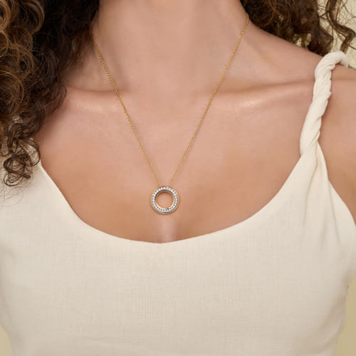 14K White & Yellow Gold Diamond Circle Pendant Necklace