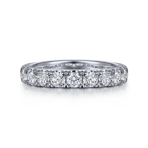14K White Gold 11 Stone Round Diamond Anniversary Band