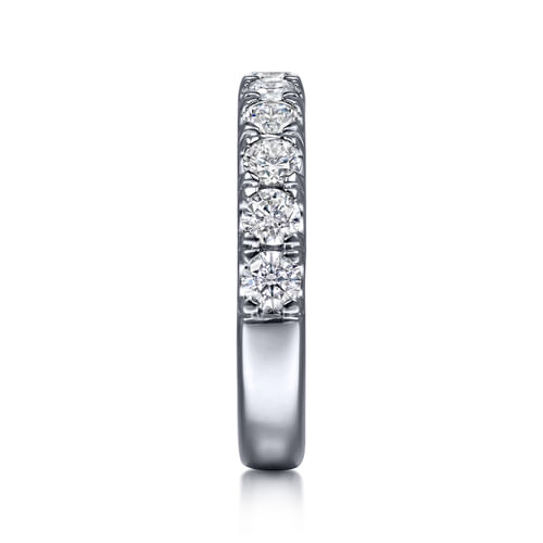 14K White Gold 11 Stone Round Diamond Anniversary Band