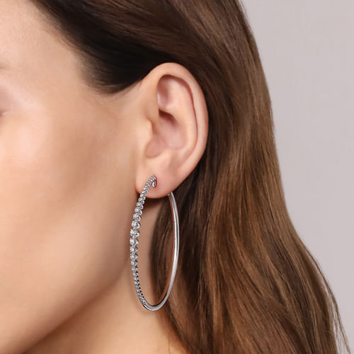 14K White Gold 60mm Diamond Classic Oval Hoop Earrings