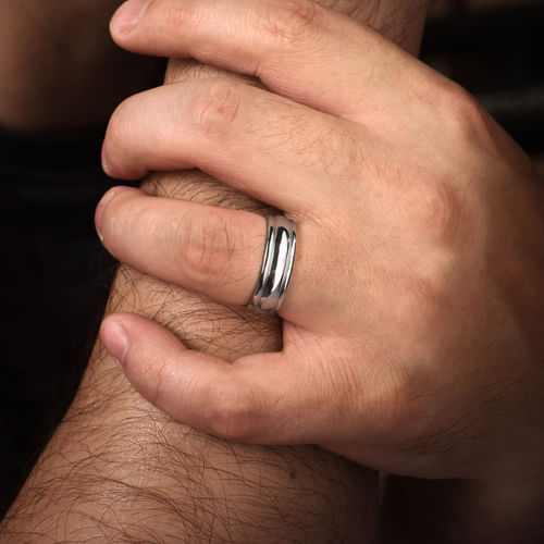 14K White Gold 7mm - Men's Wedding Band in High Polished Finish