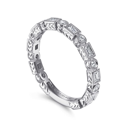 14K White Gold Baguette and Round Diamond Ring