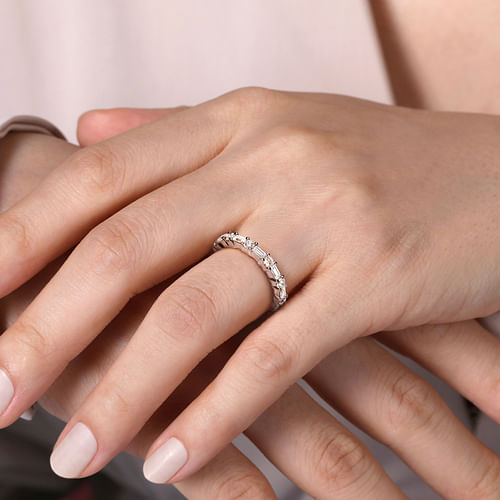14K White Gold Baguette and Round Prong Set Diamond Eternity Band
