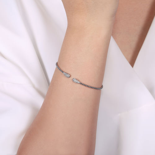14K White Gold Bujukan Diamond Teardrops Bangle