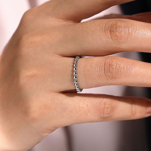 14K White Gold Bujukan Stackable Ring