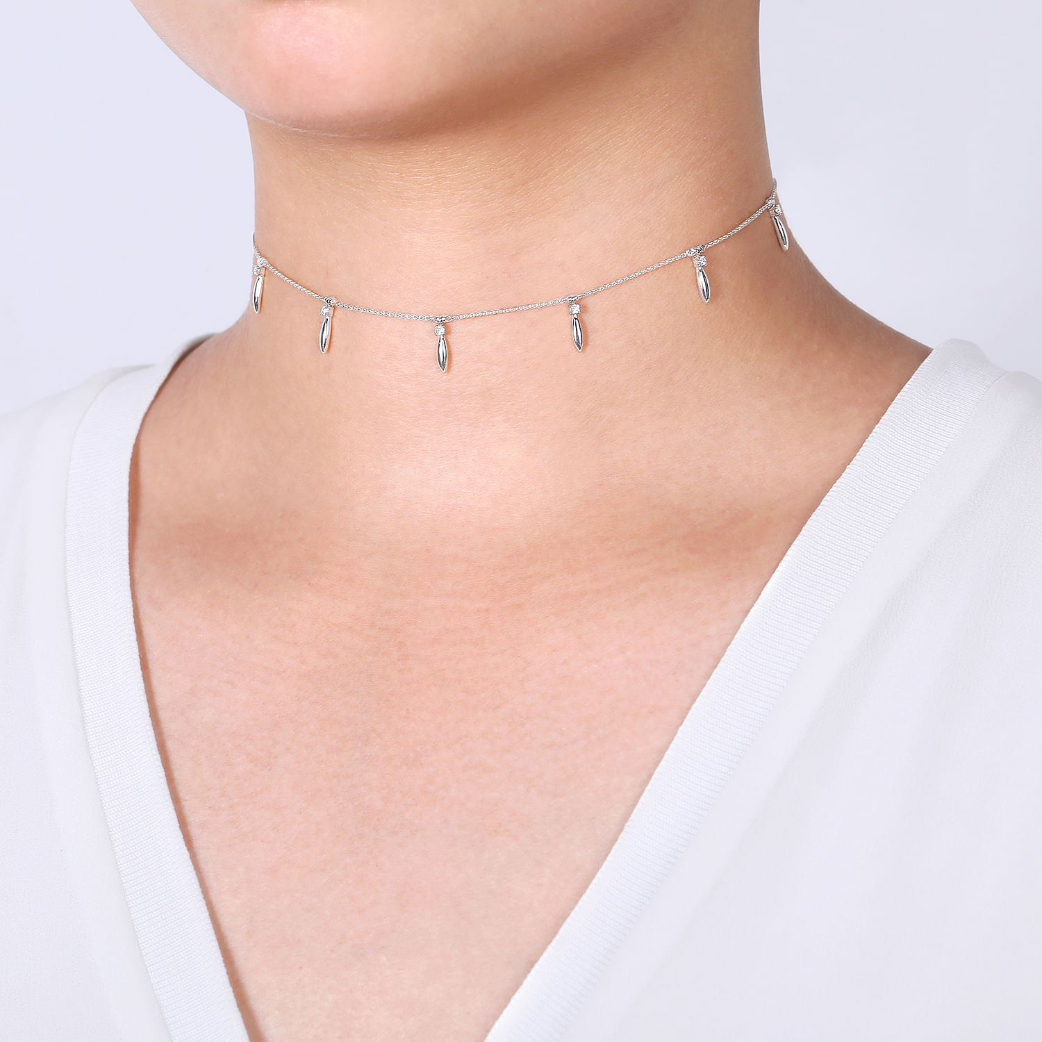 14K White Gold Choker Necklace with Diamond and Spike Drops