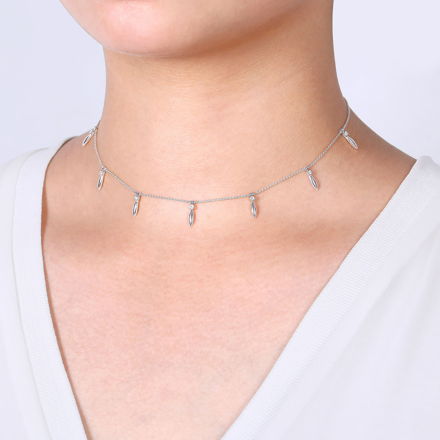 14K White Gold Choker Necklace with Diamond and Spike Drops