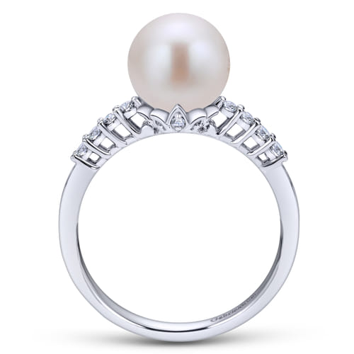 14K White Gold Classic Cultured Pearl and Diamond Ring 14K White Gold Classic Cultured Pearl and Diamond Ring