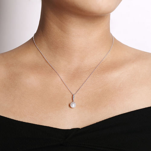 14K White Gold Cultured Pearl and Diamond Drop Pendant Necklace