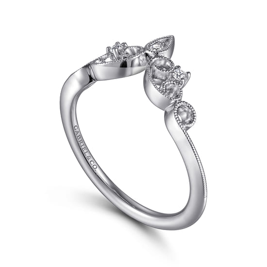 14K White Gold Curved Filigree Diamond Ring angle 3