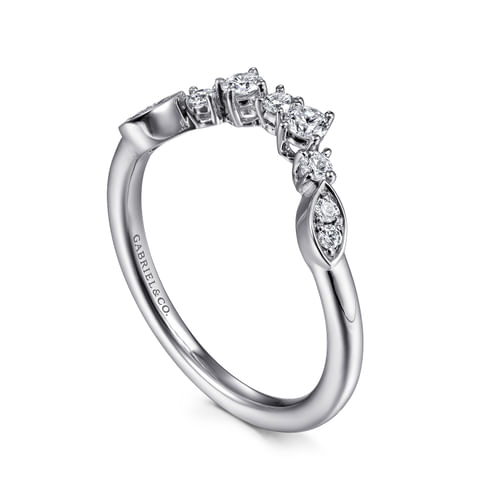 14K White Gold Curved Floral Diamond Anniversary Band