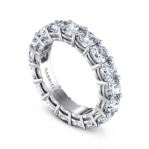 14K White Gold Cushion Cut Shared Prong Diamond Eternity Band