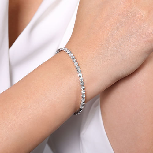 14K White Gold Diamond Bangle