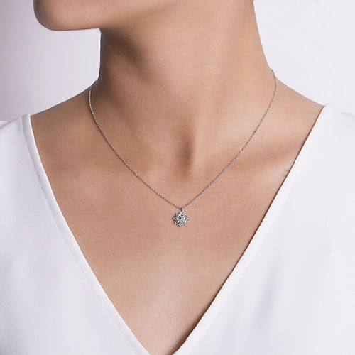 14K White Gold Diamond Cluster Pendant Necklace