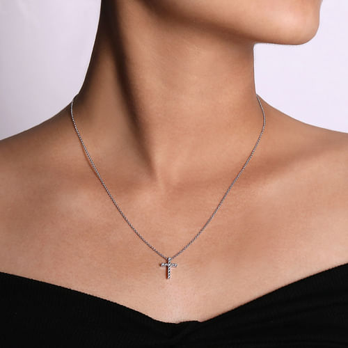 14K White Gold Diamond Cross Pendant Necklace