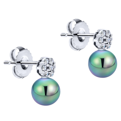 14K White Gold Diamond Fashion Earrings