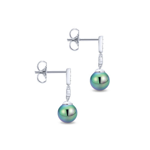 14K White Gold Diamond Fashion Earrings