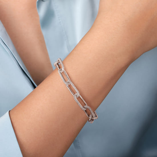 14K White Gold Diamond Link Chain Bracelet angle 3