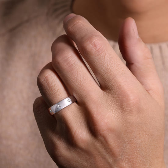 14K White Gold Diamond Men's Wedding Ring in High Polished Finish angle 5