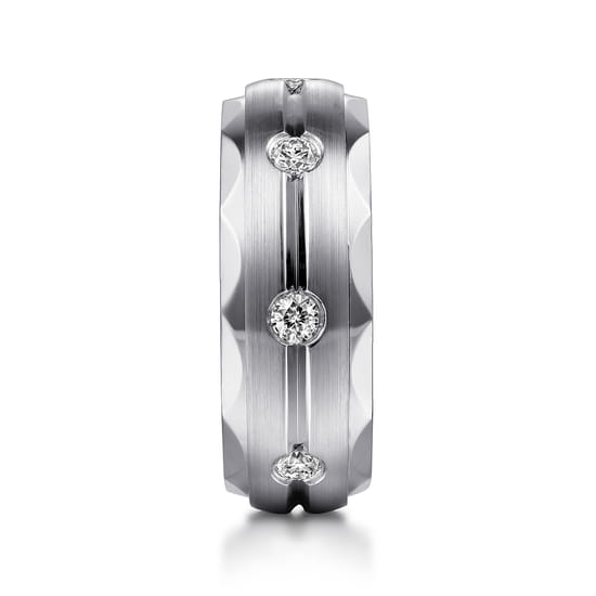 14K White Gold Diamond Men's Wedding Ring in Satin Finish angle 4