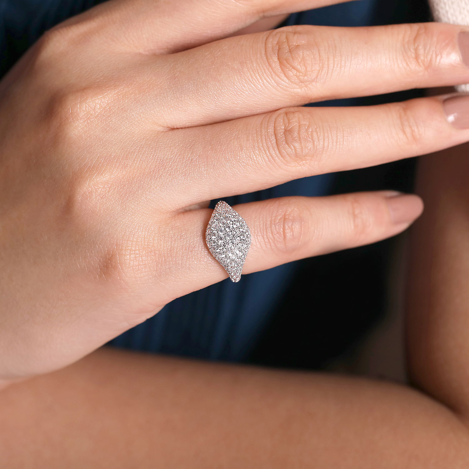 14K White Gold Diamond Pavé Signet Ring (Size #5)