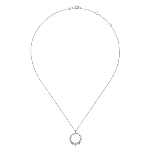 14K White Gold Diamond Pendant Necklace