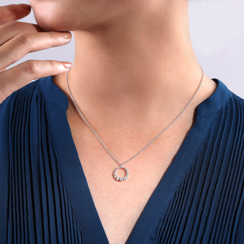 14K White Gold Diamond Pendant Necklace