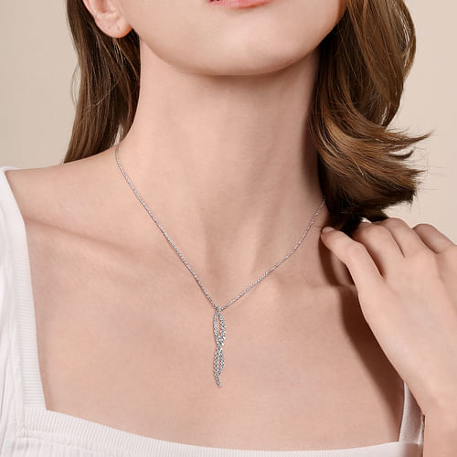 14K White Gold Diamond Twisted Pendant Necklace
