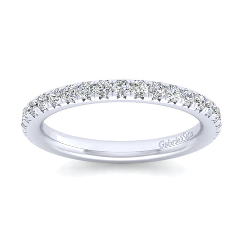14K White Gold Diamond Wedding Band