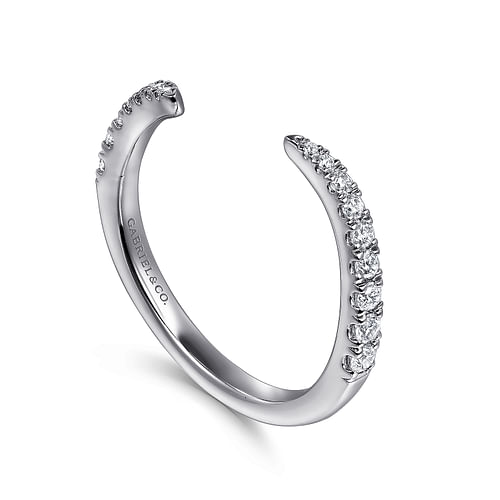 14K White Gold Diamond Wedding Band