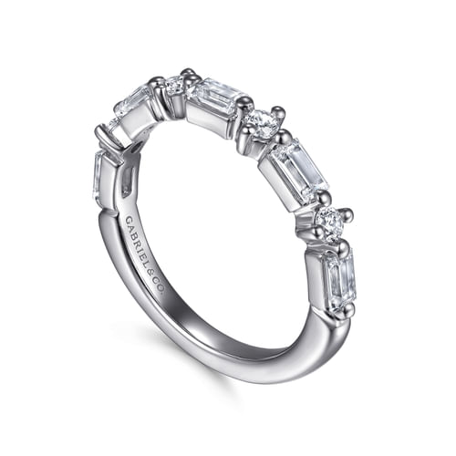 14K White Gold Diamond Wedding Band