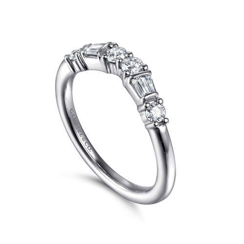 14K White Gold Diamond Wedding Band