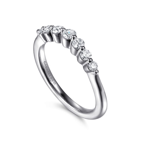 14K White Gold Diamond Wedding Band