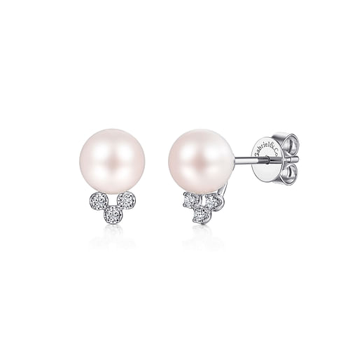 14K White Gold Diamond and Pearl Stud Earrings