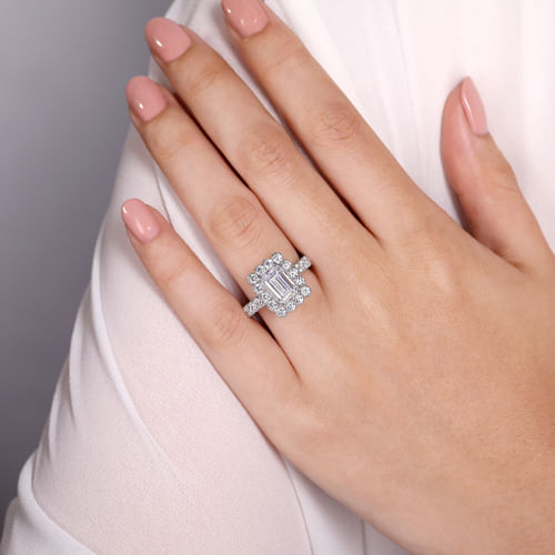 14K White Gold Emerald Halo Diamond Engagement Ring