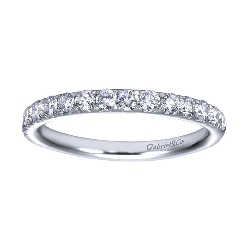 14K White Gold Fishtail Pavé Diamond Wedding Band